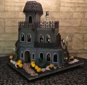 Tennessee Nashville Haunted Halloweeen Gingerbread House